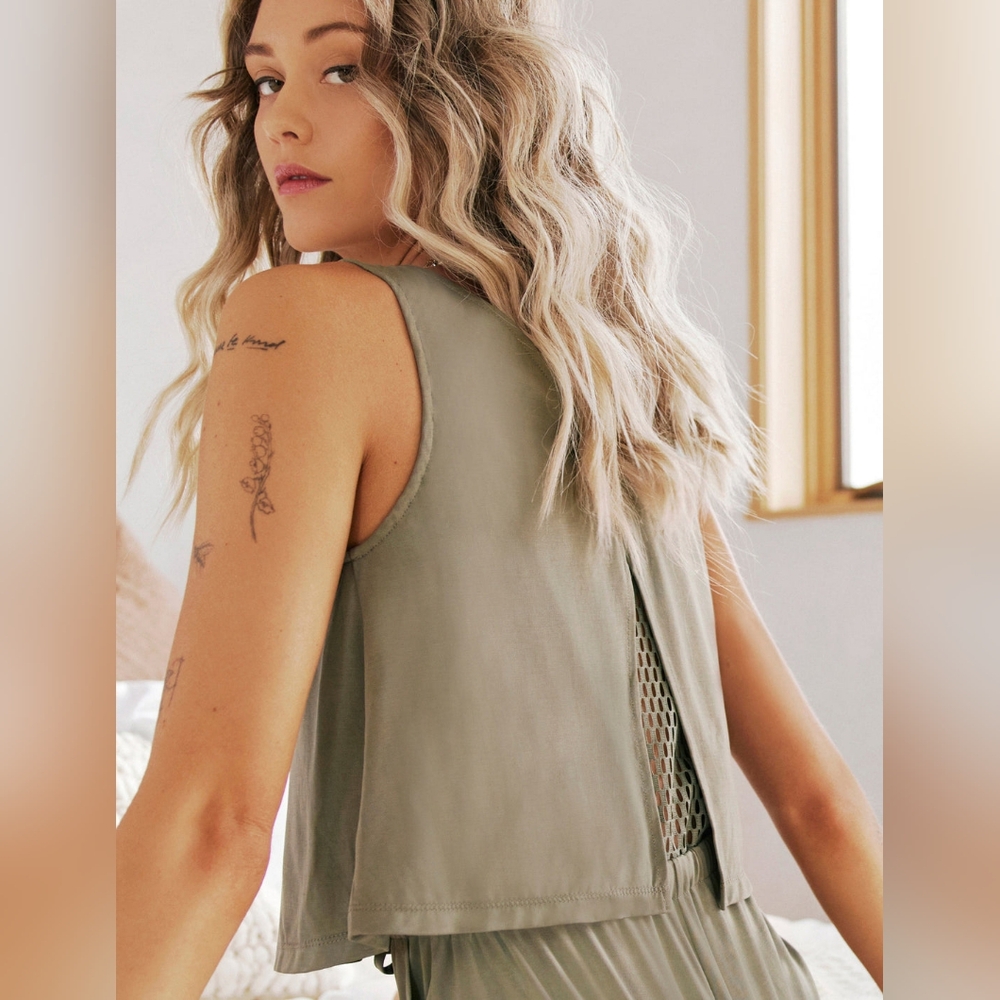NWOT - Heartloom Elodie Romper - Olive Green - Picture 6 of 8